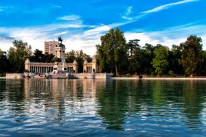 Retiro 5 tantalizing reasons to move to Madrid