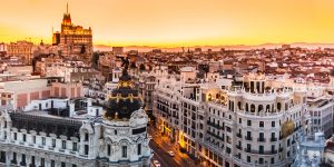 the complete guide to living and working in spain